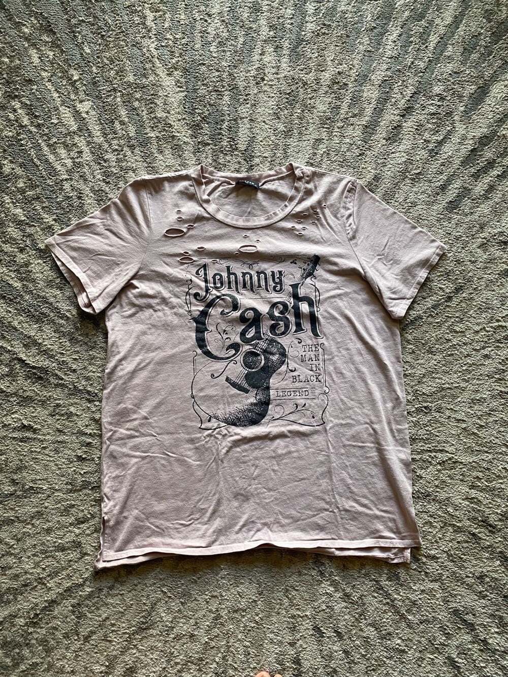 Zutter Johnny Cash Distressed Tee in Dusty